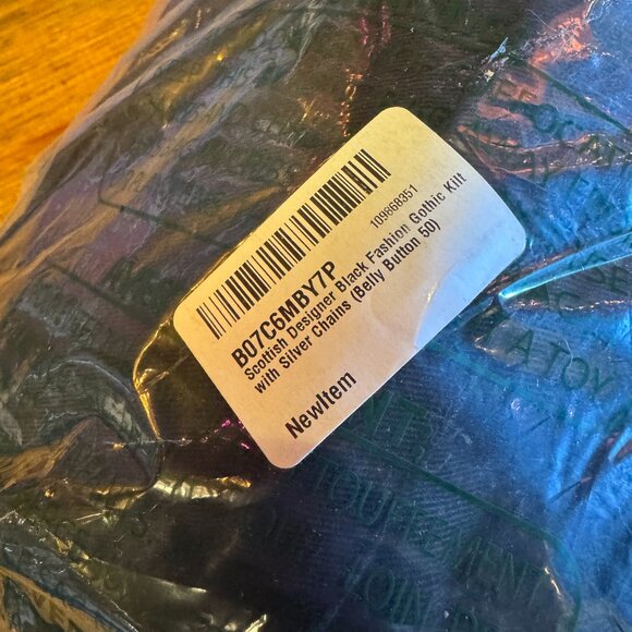 🖤 Men’s Black Utility Kilt w/ Chains & Cargo Pockets — Size 50 (NEW) - Picture 7 of 10